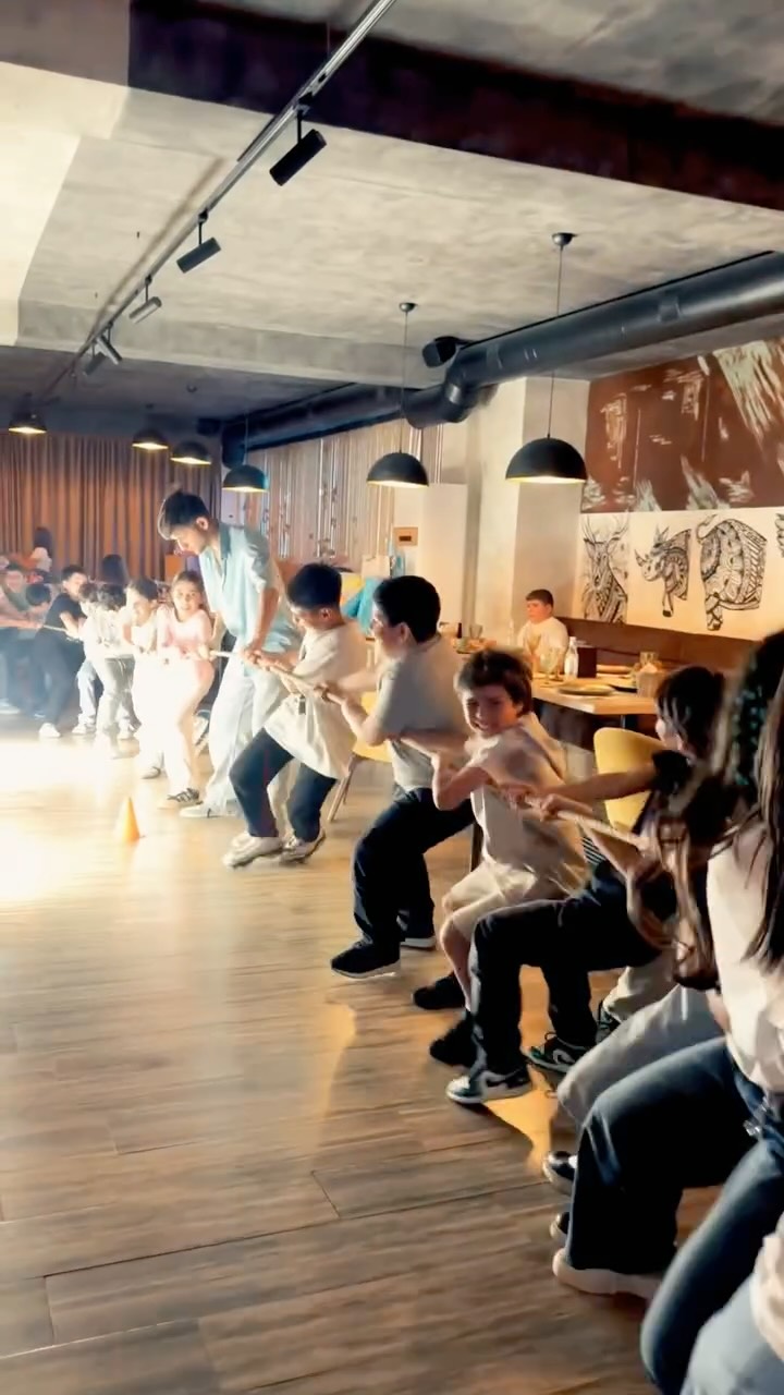 4Teen Cafe and Restaurant