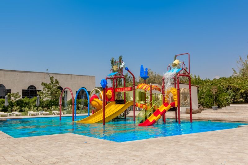 Cross Pool