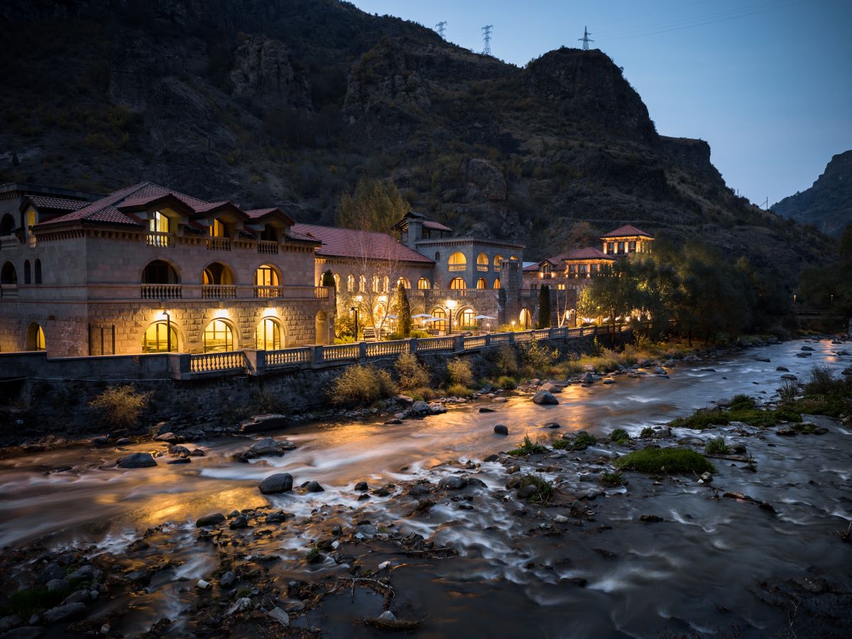 Dzoraget Gorge Restaurant by Tufenkian