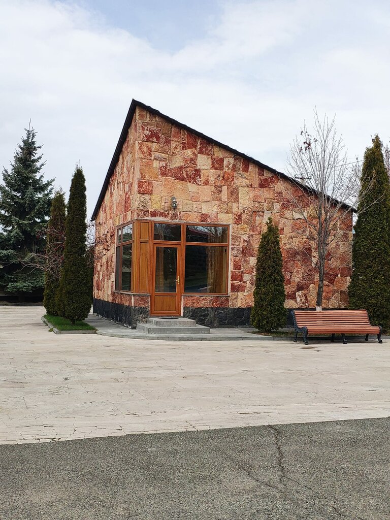 Orsetto Hotel and Restaurant Complex