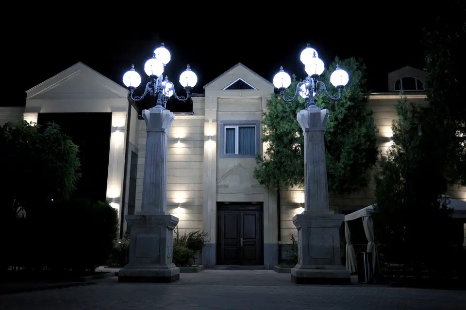 Plaza Victoria Hotel