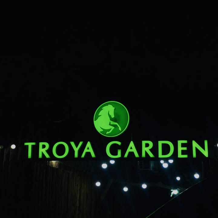 Troya Garden