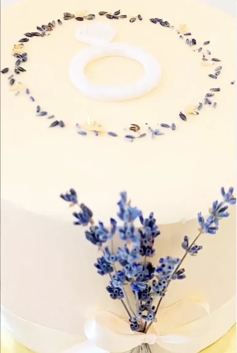 Helen's Tasty Bakery — Wedding Cakes