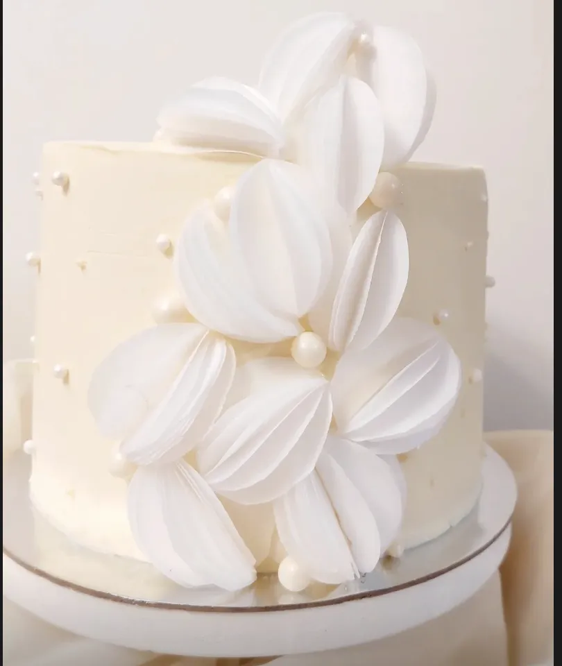 Helen's Tasty Bakery — Custom Cakes